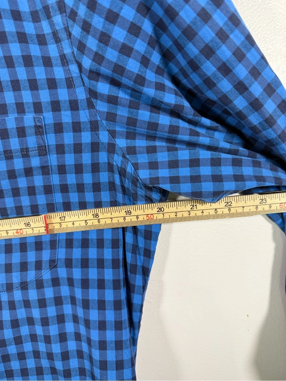 Men's Blue Check Long-Sleeve Button-Up Shirt